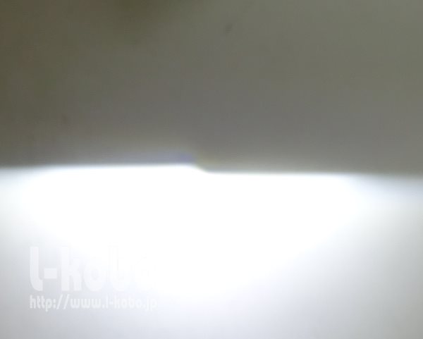 左上がり配光